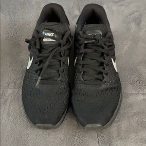 Nike Air Max 2017 size 8